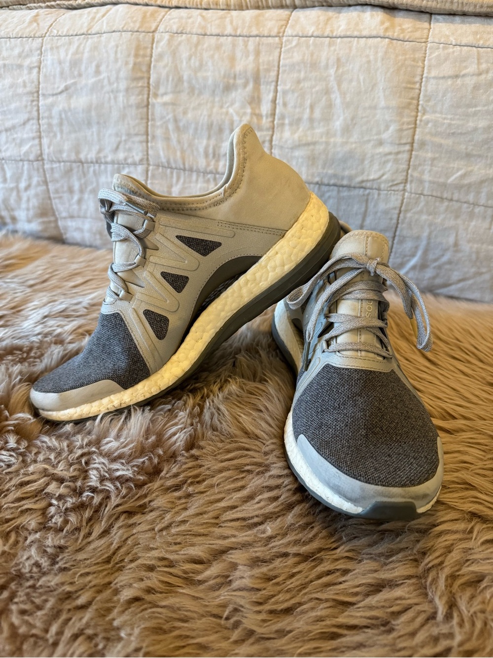 adidas Light Gray and Charcoal Knit Sneakers Size 8